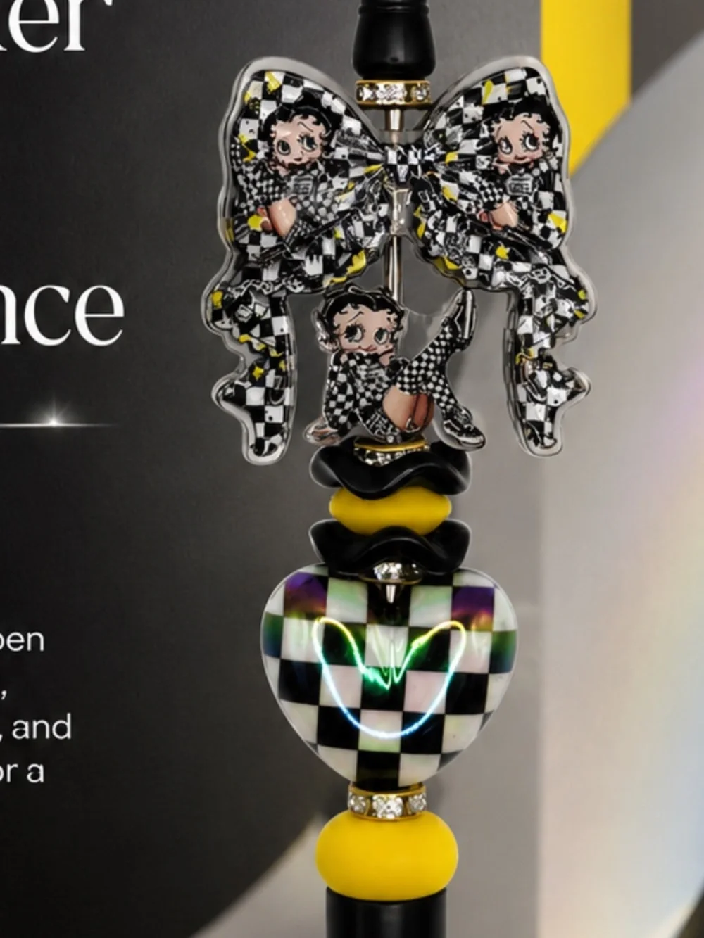 Checkered Radiance Pen